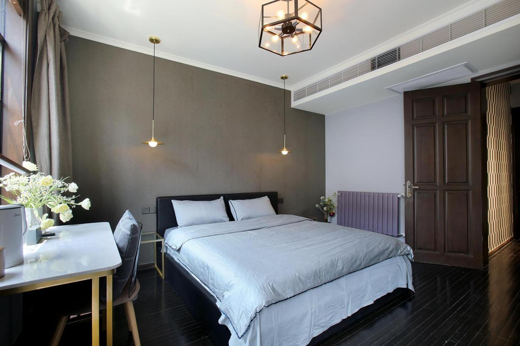 Shanghai Downtown Hills Boutique Guesthouse - Near Metro Line 7, Exit 3, Changping Road Room photo